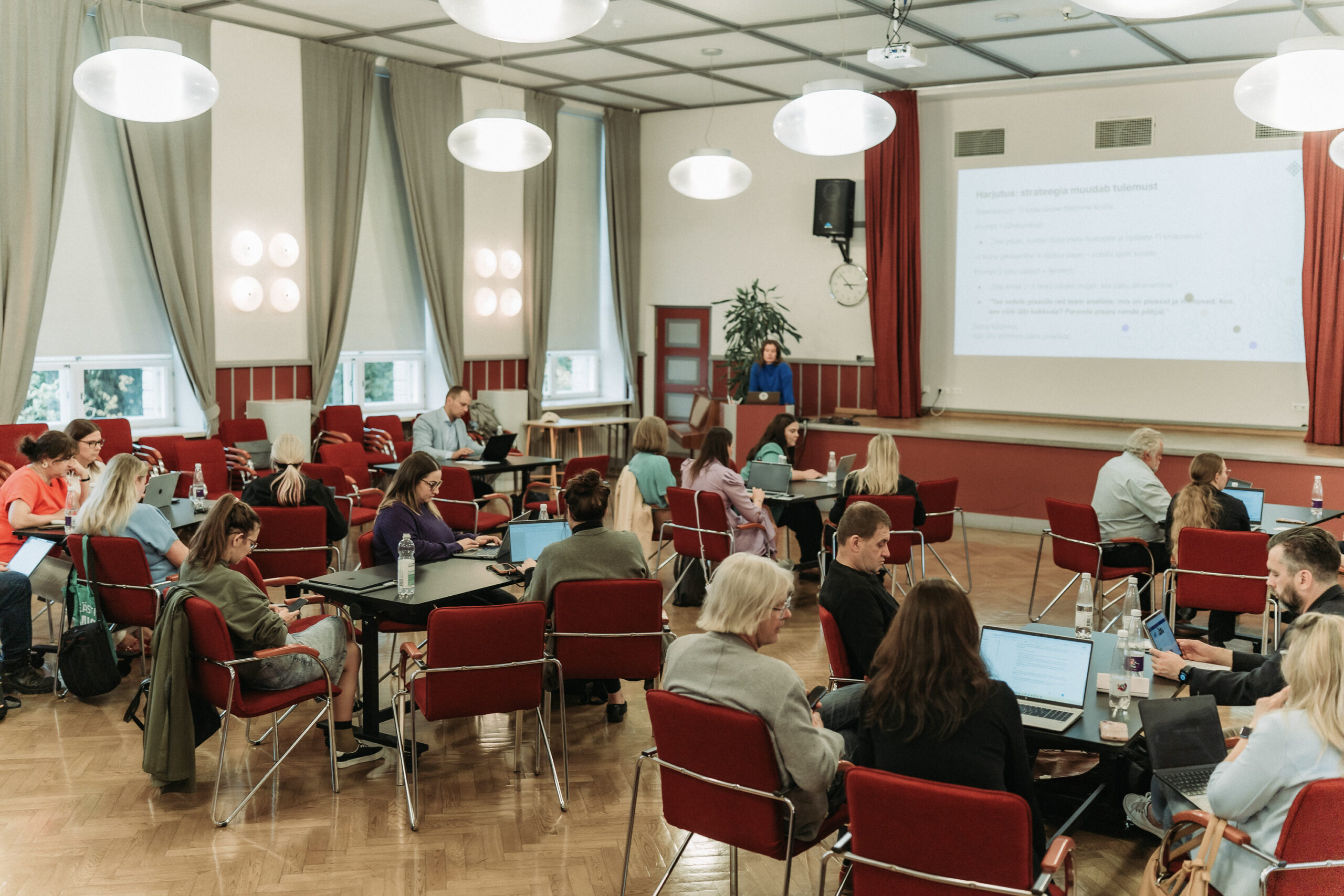 Kutseõppeasutuste koolijuhid TI-Hüppe seminaril AVARAs, 9. septembril 2026.